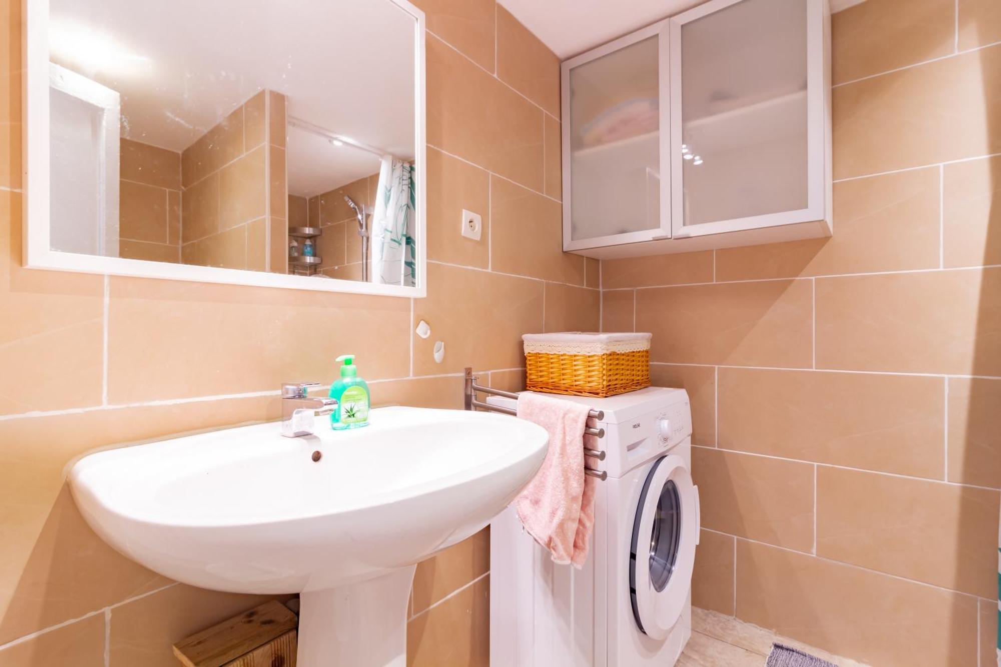 Le Cerisier Des 4 Chemins - Appt 75M² Pour 6 Leilighet Carcassonne Eksteriør bilde
